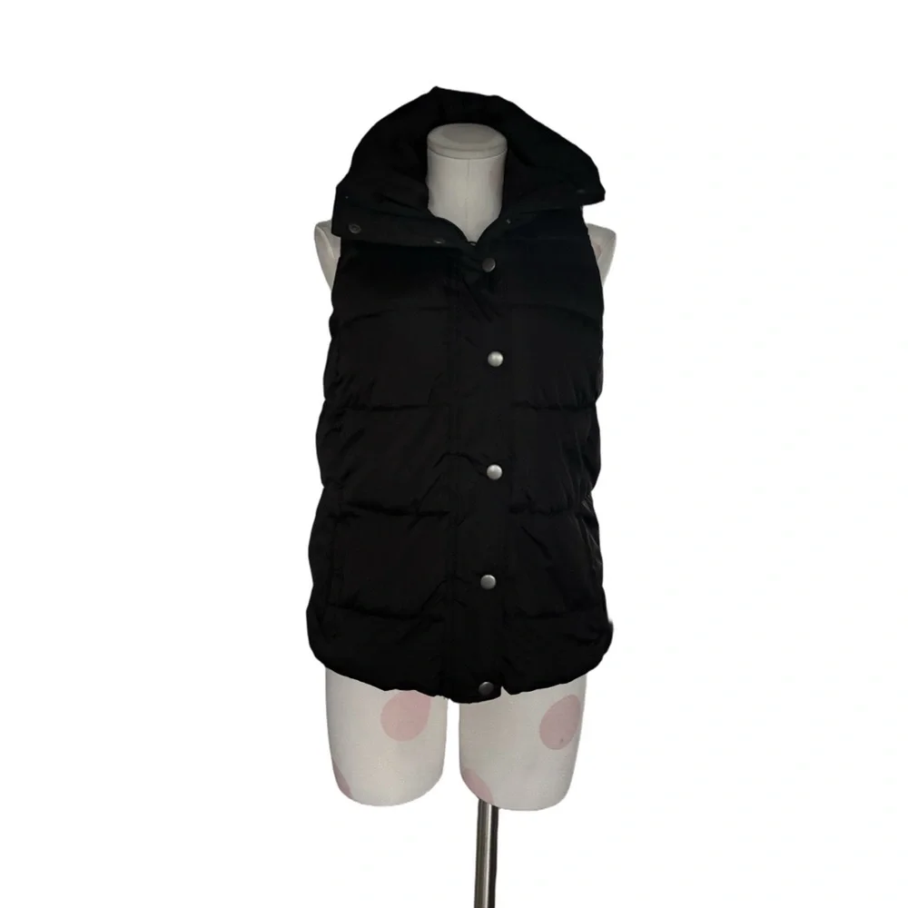 Casual Minimalist Preppy – Puffer Vest – Black – M